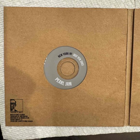 Pearl Jam New York NY July 9 2003 Riot Act Tour CD Official Bootleg - Picture 8 of 9